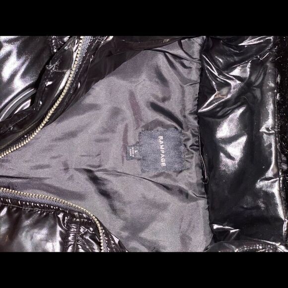 Rampage Lightweight yet Warm Puffer Jacket Faux Fur Hood - Picture 3 of 3